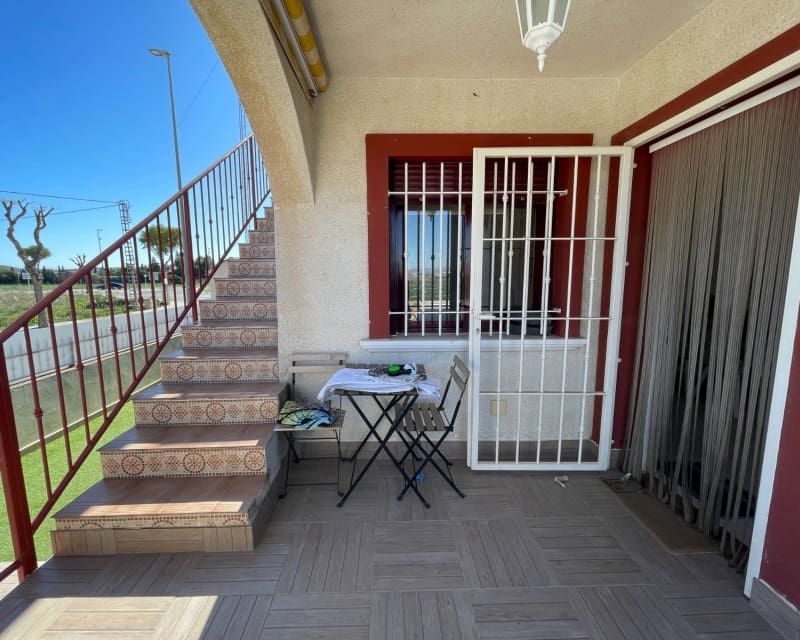 2 soveværelse Bungalow til salg i Daya Vieja med swimmingpool - € 148.000 (Ref: 9626824)