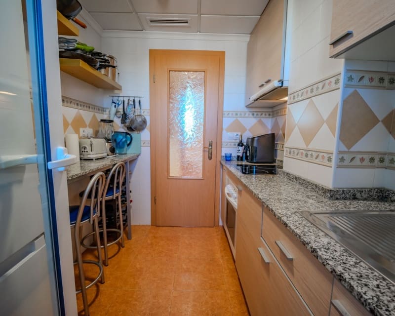 2 makuuhuone Huoneisto myytävänä paikassa Guardamar del Segura mukana uima-altaan - 169 950 € (Ref: 9640912)