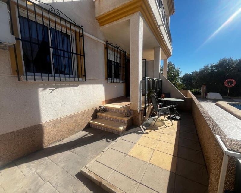 Apartamento de 2 habitaciones en Algorfa en venta con piscina - 127.000 € (Ref: 9640913)