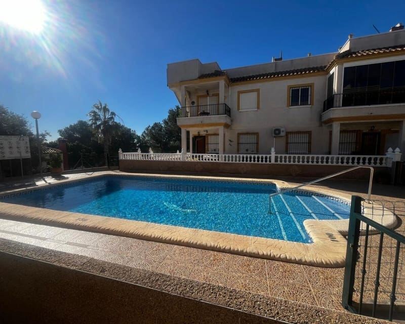 Apartamento de 2 habitaciones en Algorfa en venta con piscina - 127.000 € (Ref: 9640913)