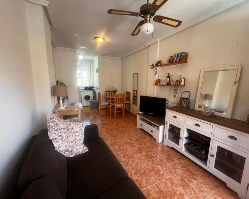 Apartamento de 2 habitaciones en Algorfa en venta con piscina - 127.000 € (Ref: 9640913)