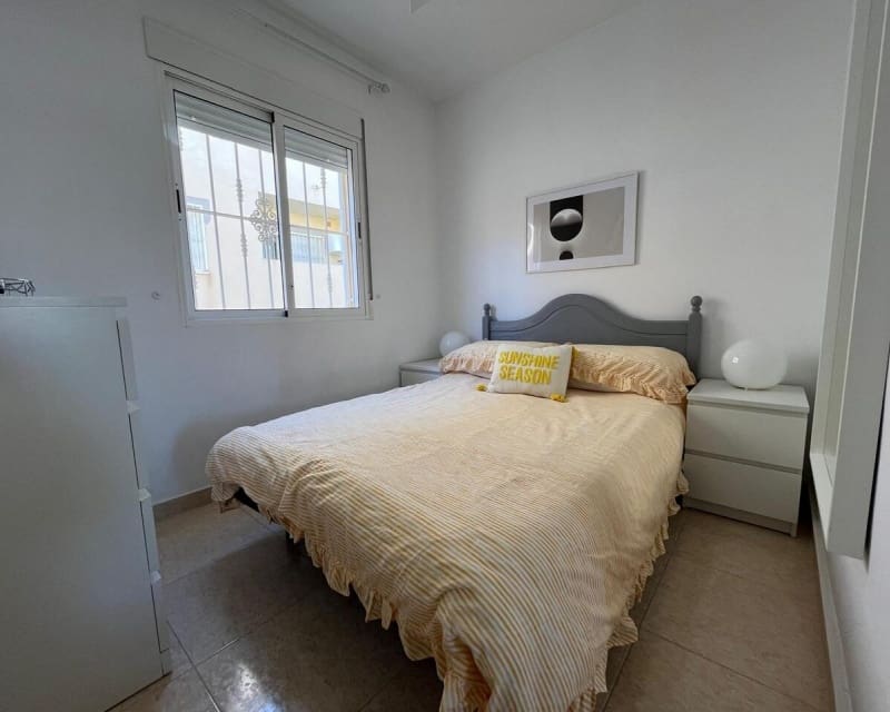 2 quarto Apartamento para venda em Villamartin com piscina - 165 000 € (Ref: 9640914)