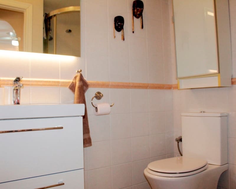 3 quarto Moradia para venda em Villamartin com piscina - 239 000 € (Ref: 9640915)