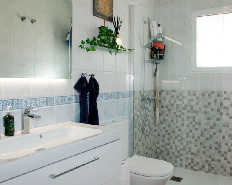 3 quarto Moradia para venda em Villamartin com piscina - 239 000 € (Ref: 9640915)