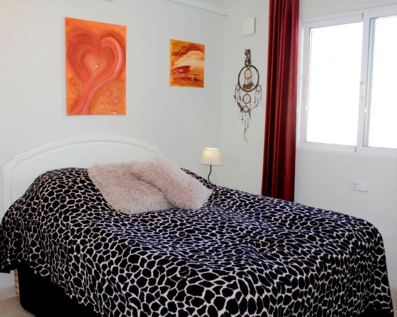 3 quarto Moradia para venda em Villamartin com piscina - 239 000 € (Ref: 9640915)