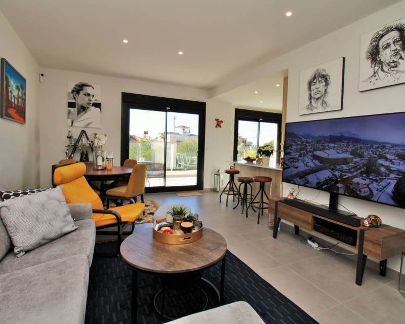 2 makuuhuone Huoneisto myytävänä paikassa Villamartin mukana uima-altaan - 299 000 € (Ref: 9640916)