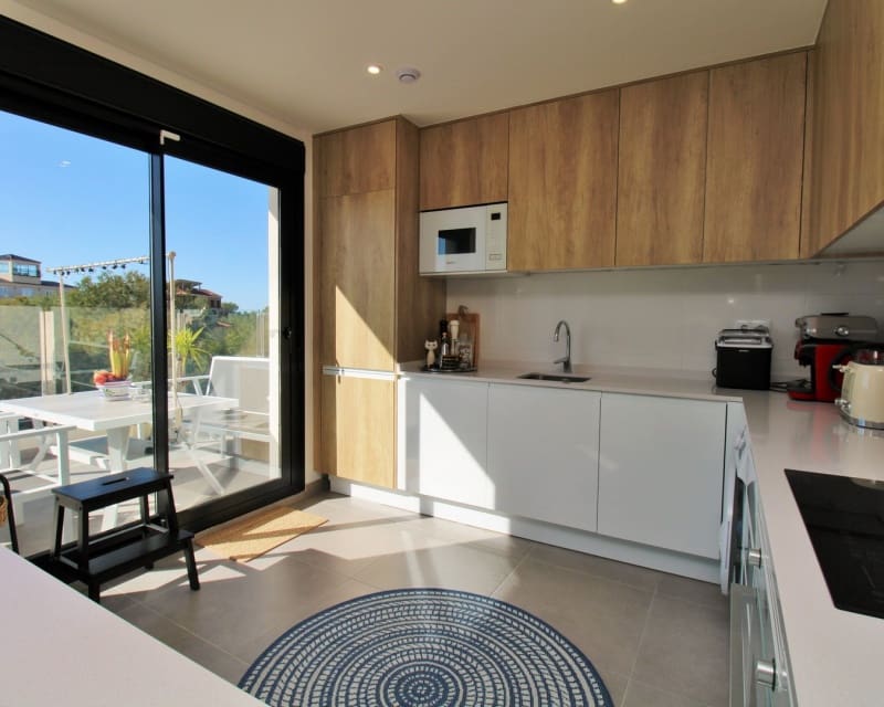 2 makuuhuone Huoneisto myytävänä paikassa Villamartin mukana uima-altaan - 299 000 € (Ref: 9640916)