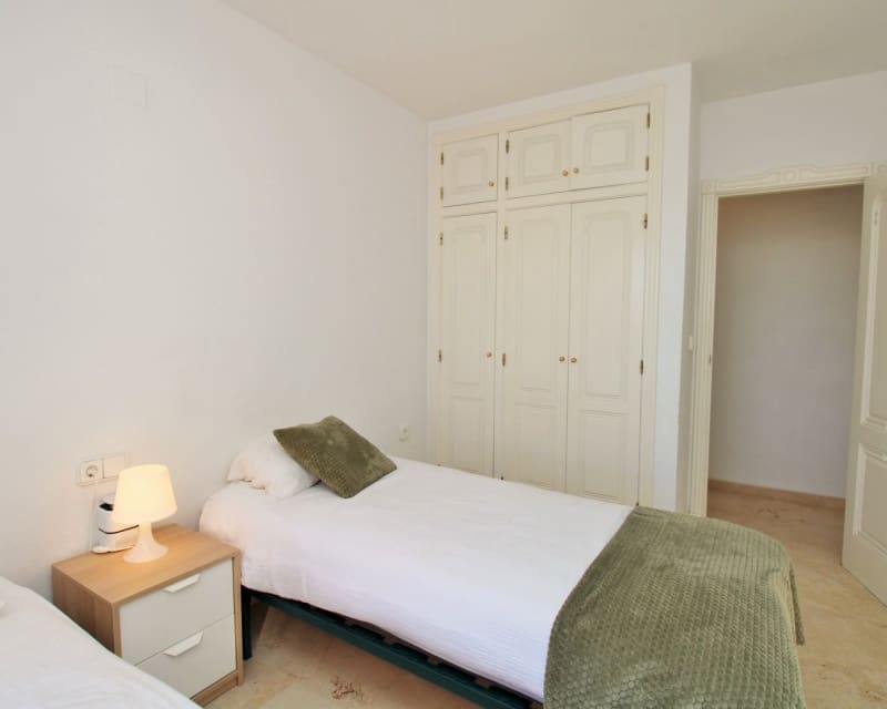 2 Zimmer Apartment zu verkaufen in Villamartin mit Pool - 199.900 € (Ref: 9640917)