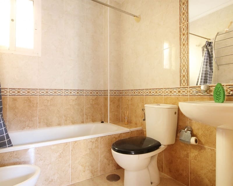 3 bedroom Townhouse for sale in Cabo Roig with pool - € 239,950 (Ref: 9640920)