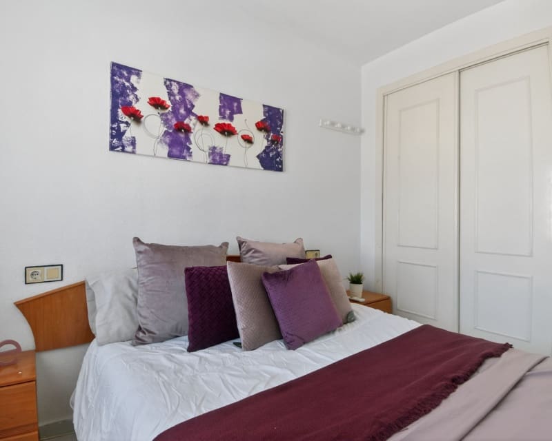 2 makuuhuone Huoneisto myytävänä paikassa Torrevieja mukana uima-altaan - 135 000 € (Ref: 9640921)