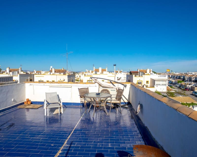 2 makuuhuone Huoneisto myytävänä paikassa Torrevieja mukana uima-altaan - 135 000 € (Ref: 9640921)