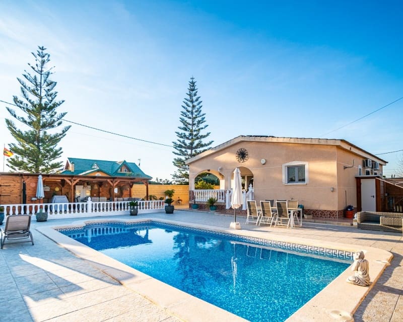 3 makuuhuone Huvila myytävänä paikassa Catral mukana uima-altaan - 429 500 € (Ref: 9640923)