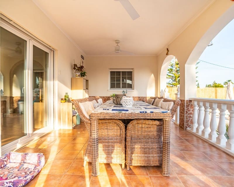 3 makuuhuone Huvila myytävänä paikassa Catral mukana uima-altaan - 429 500 € (Ref: 9640923)