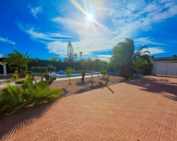 4 camera da letto Villa in vendita in San Luis, Torrevieja con piscina - 449.950 € (Rif: 9640924)