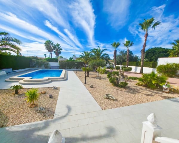 4 camera da letto Villa in vendita in San Luis, Torrevieja con piscina - 449.950 € (Rif: 9640924)
