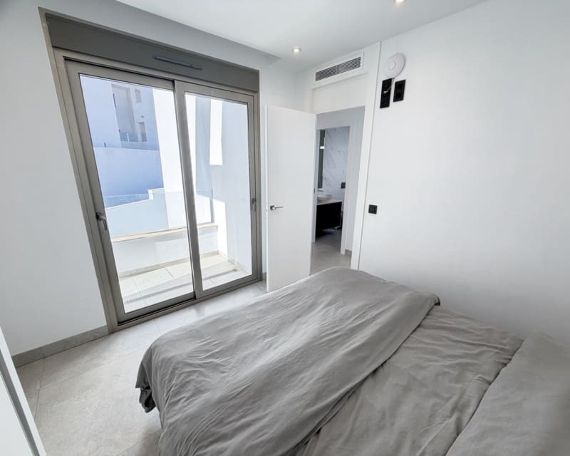 4 sypialnia Willa na sprzedaż w Villamartin z basenem - 595 000 € (Ref: 9640928)