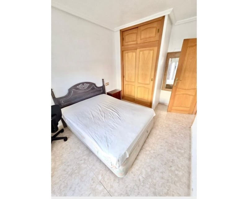 3 quarto Casa em Banda para venda em Playa Flamenca com piscina - 248 000 € (Ref: 9640932)