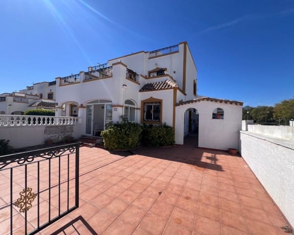 3 bedroom Villa for sale in Vistabella, Orihuela with pool - € 189,000 (Ref: 9640933)