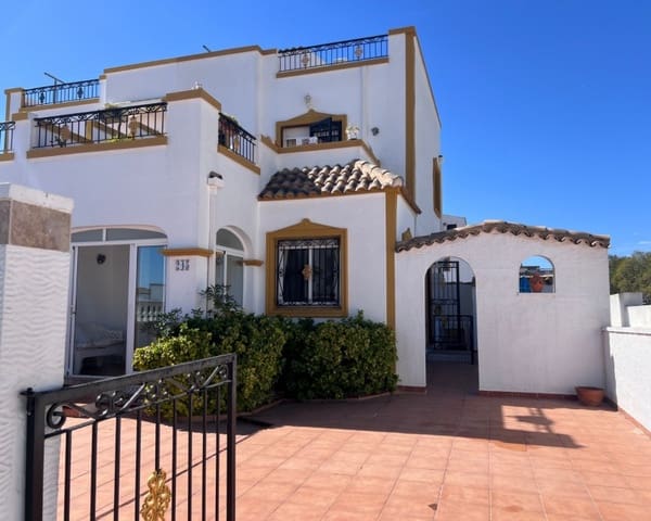 3 bedroom Villa for sale in Vistabella, Orihuela with pool - € 189,000 (Ref: 9640933)