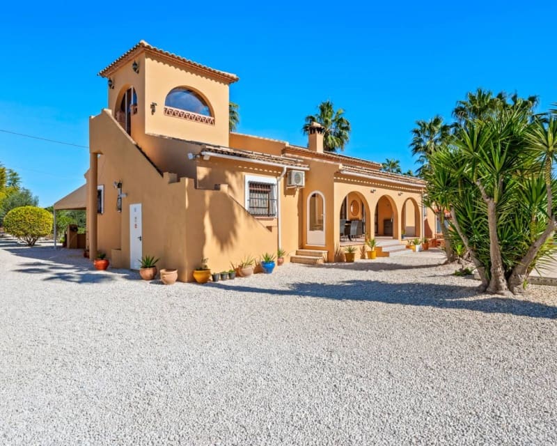 Finca/Casa Rural de 3 habitaciones en Rafal en venta con piscina - 650.000 € (Ref: 9650615)