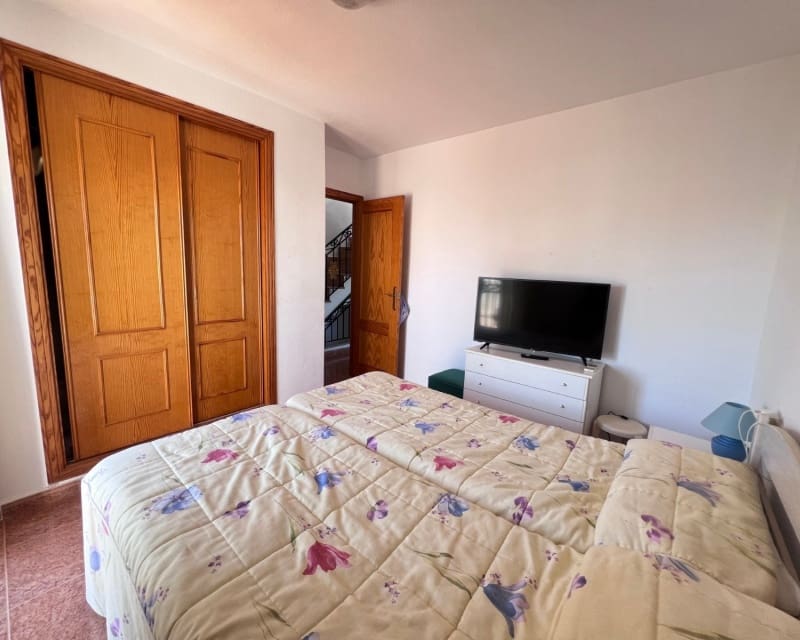 3 bedroom Villa for sale in Los Montesinos with pool - € 189,000 (Ref: 9650616)