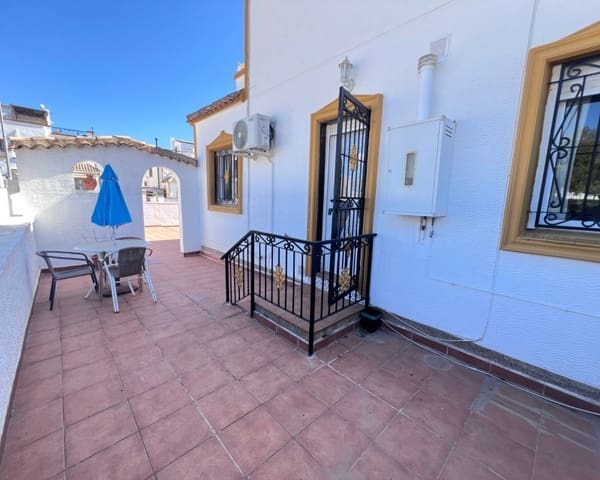 3 bedroom Villa for sale in Los Montesinos with pool - € 189,000 (Ref: 9650616)