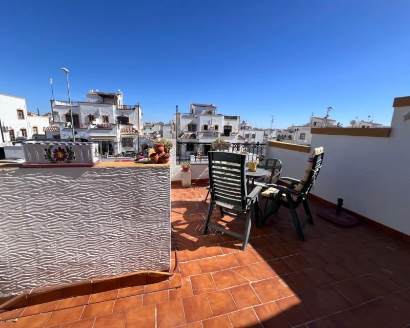 3 bedroom Villa for sale in Los Montesinos with pool - € 189,000 (Ref: 9650616)