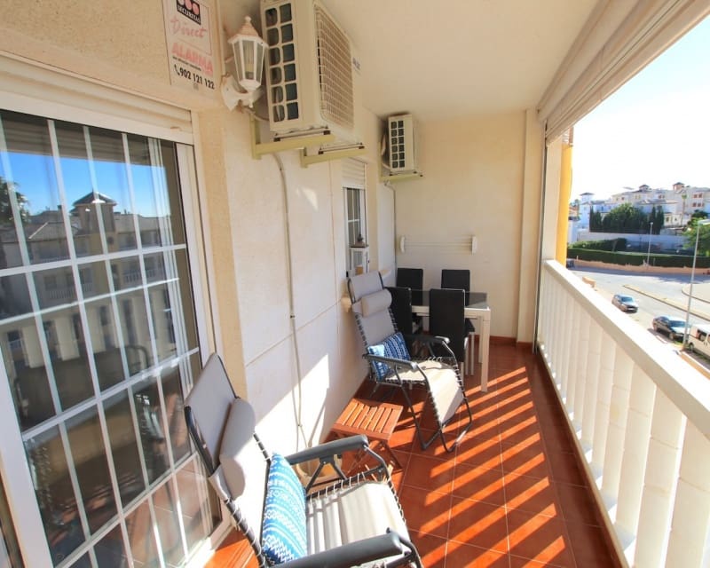 2 makuuhuone Huoneisto myytävänä paikassa Cabo Roig mukana uima-altaan - 149 000 € (Ref: 9650617)