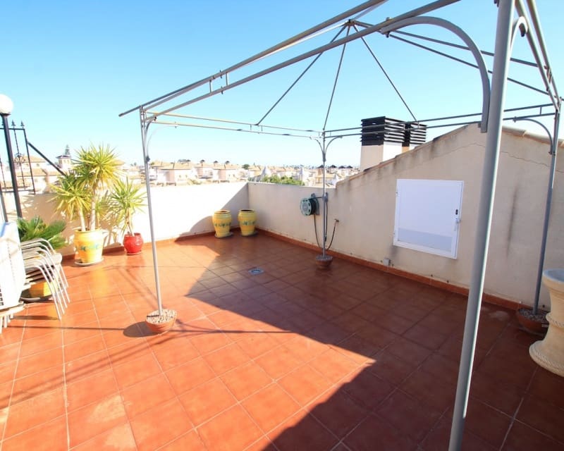 2 makuuhuone Huoneisto myytävänä paikassa Cabo Roig mukana uima-altaan - 149 000 € (Ref: 9650617)