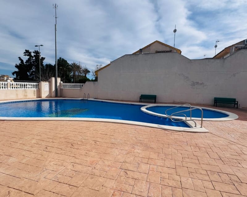 3 Zimmer Bungalow zu verkaufen in Daya Nueva mit Pool - 159.950 € (Ref: 9650618)