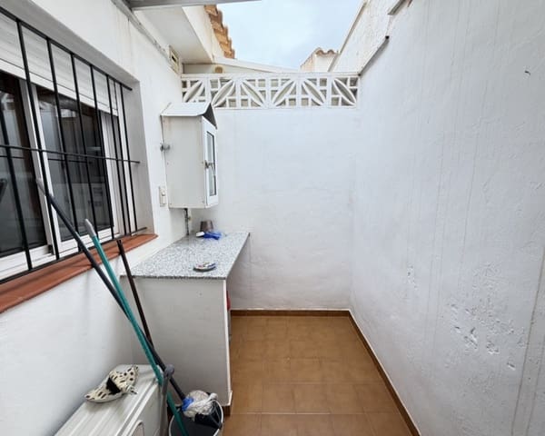 2 soverom Bungalow til salgs i Cabo Roig, Orihuela med svømmebasseng - € 235 000 (Ref: 9650619)