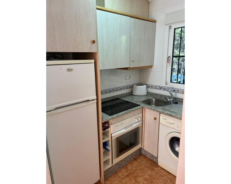 2 bedroom Apartment for sale in Algorfa with pool - € 119,500 (Ref: 9653134)