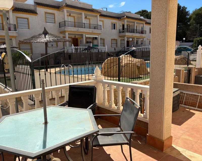 2 bedroom Apartment for sale in Algorfa with pool - € 119,500 (Ref: 9653134)