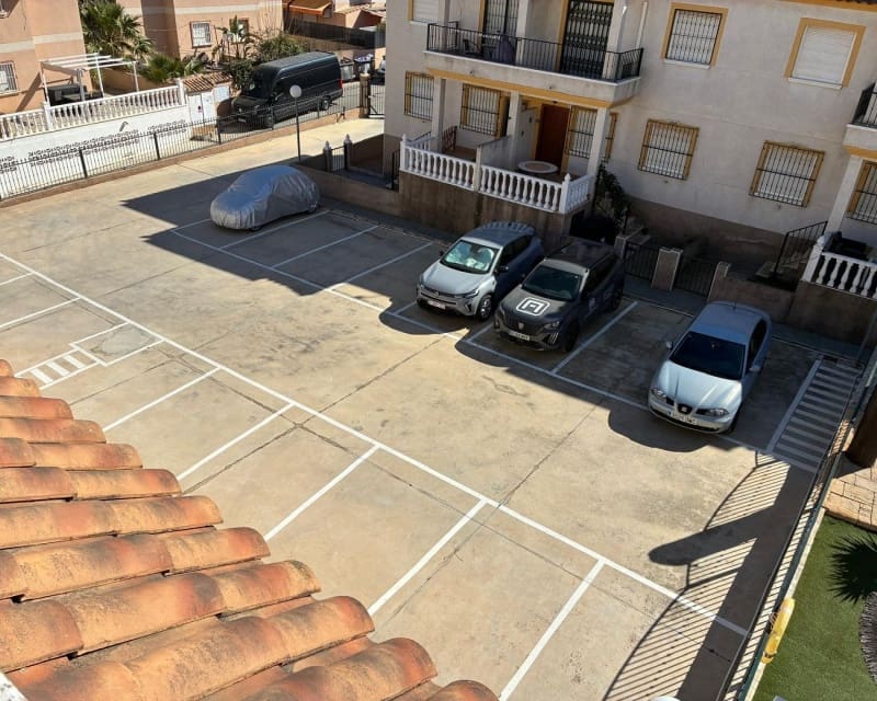 2 bedroom Apartment for sale in Algorfa with pool - € 119,500 (Ref: 9653134)