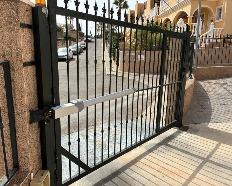 2 bedroom Apartment for sale in Algorfa with pool - € 119,500 (Ref: 9653134)