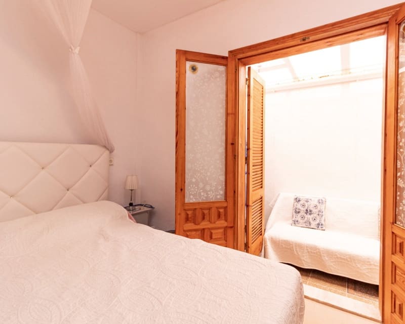 1 sypialnia Apartament na sprzedaż w El Chaparral z basenem - 109 000 € (Ref: 9653140)