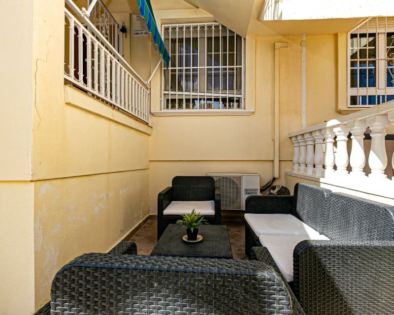 2 bedroom Apartment for sale in Playa Flamenca with pool - € 199,999 (Ref: 9699948)