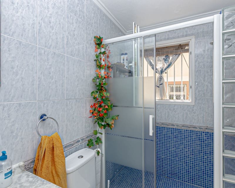 2 bedroom Apartment for sale in Playa Flamenca with pool - € 199,999 (Ref: 9699948)