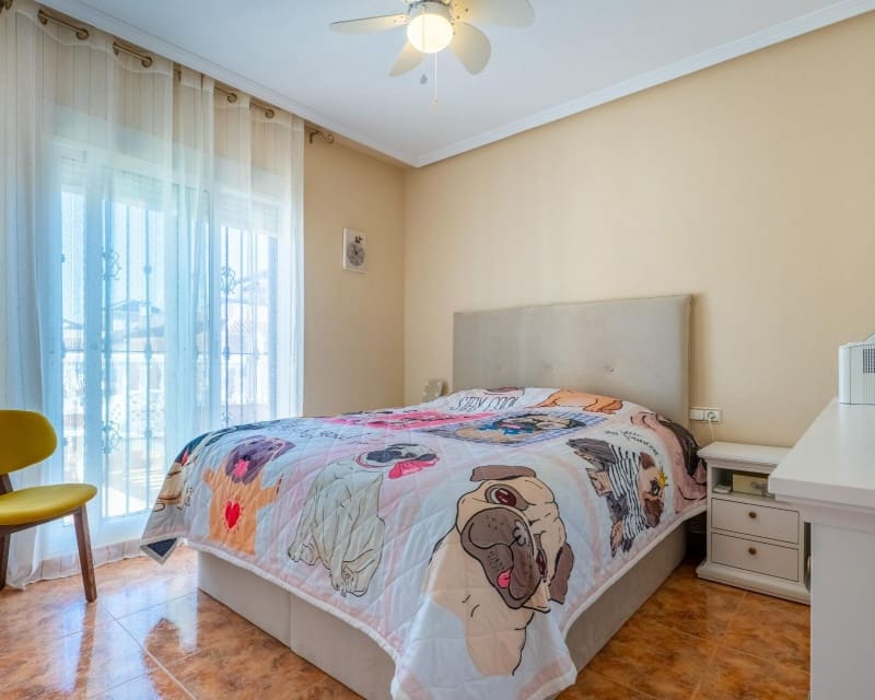 2 soveværelse Villa til salg i Cabo Roig med swimmingpool - € 250.000 (Ref: 9699956)