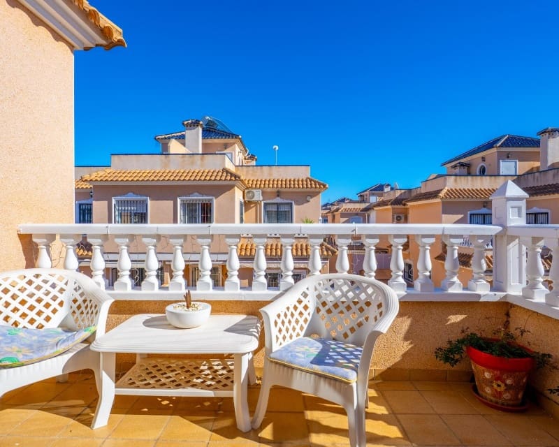 2 soveværelse Villa til salg i Cabo Roig med swimmingpool - € 250.000 (Ref: 9699956)