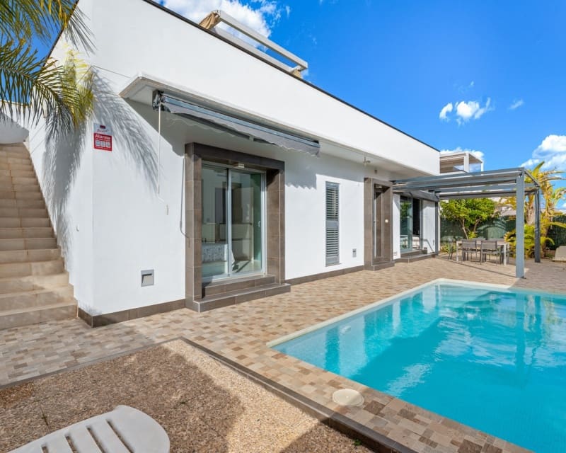 3 bedroom Villa for sale in Ciudad Quesada with pool - € 425,000 (Ref: 9699957)