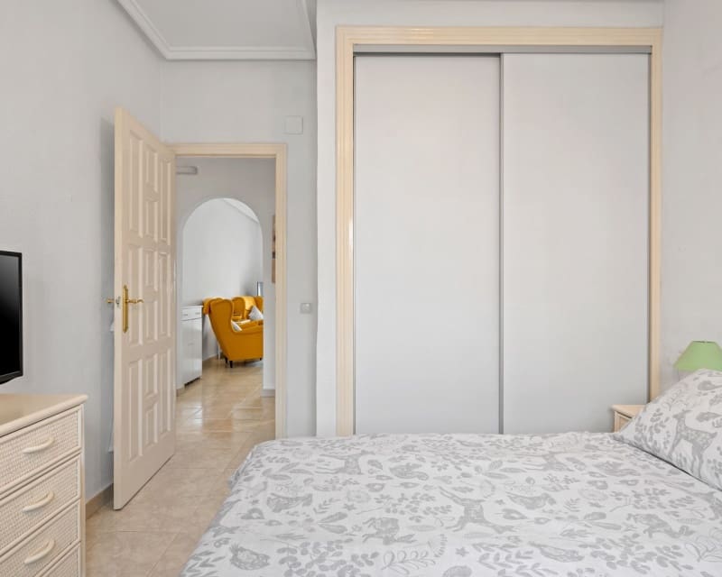 2 sovrum Lägenhet till salu i Pueblo Bravo med pool - 155 000 € (Ref: 9699958)