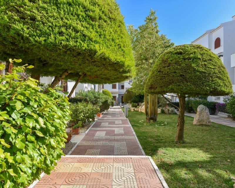 2 sovrum Lägenhet till salu i Pueblo Bravo med pool - 155 000 € (Ref: 9699958)