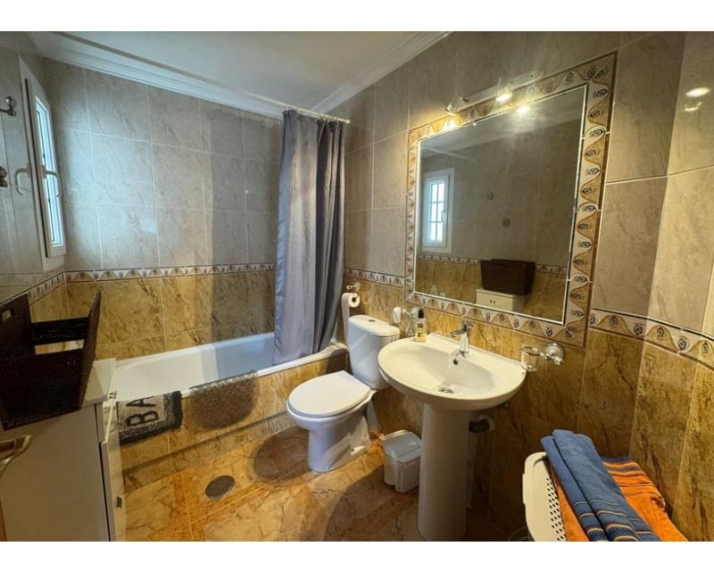 2 bedroom Apartment for sale in Villamartin with pool - € 140,000 (Ref: 9699959)