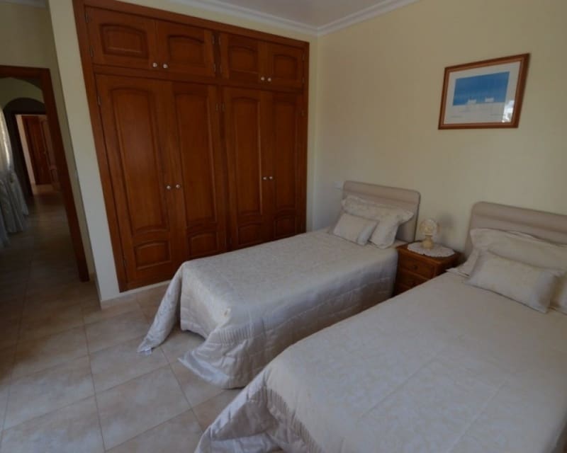 4 bedroom Villa for sale in Cabo Roig - € 1,100,000 (Ref: 9724909)