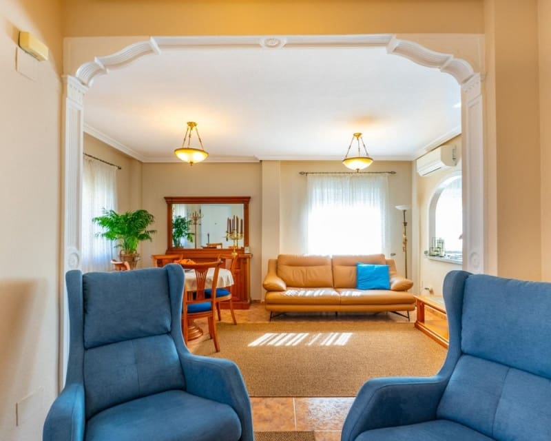 Casa de 2 habitaciones en Cabo Roig en venta con piscina - 250.000 € (Ref: 9724910)