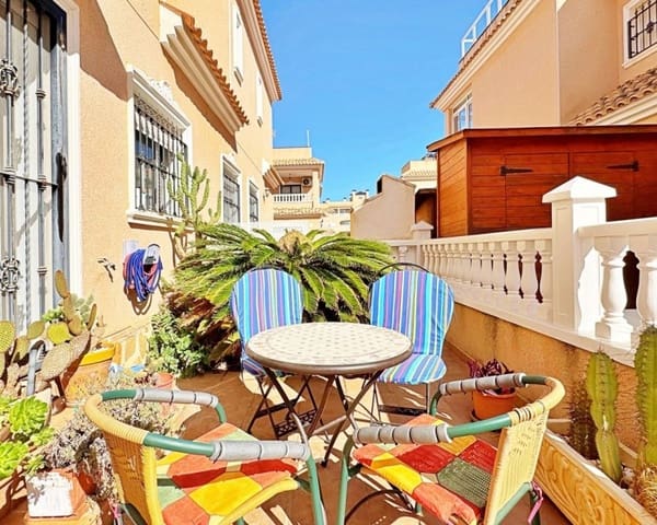 Casa de 3 habitaciones en Villamartin, Orihuela en venta - 275.900 € (Ref: 9724911)