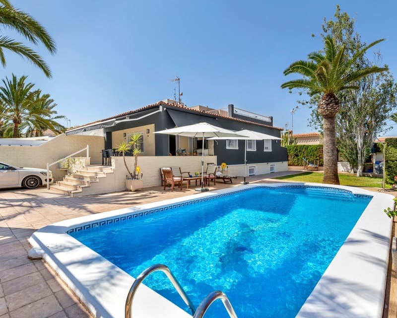 4 bedroom Villa for sale in Rocio del Mar - € 656,000 (Ref: 9724912)