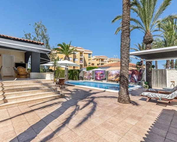 4 slaapkamer Villa te koop in Rocio del Mar, Torrevieja - € 656.000 (Ref: 9724912)