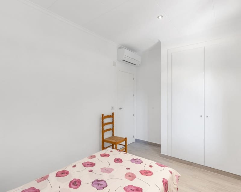 4 slaapkamer Villa te koop in Orihuela Costa - € 749.900 (Ref: 9724913)